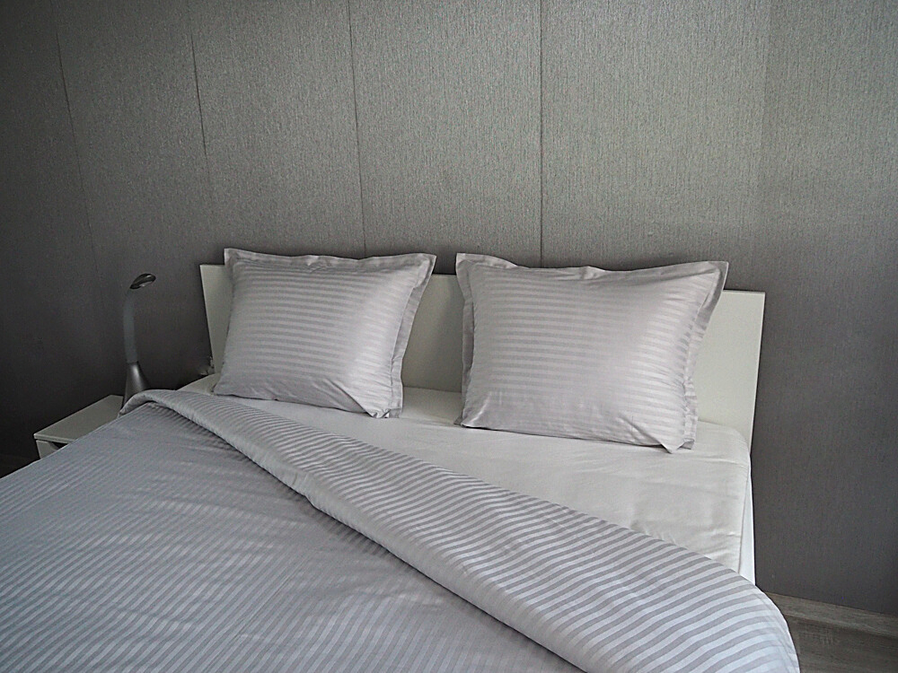 Silver Strips | Cotton Sateen | Double Bedding Set - pillowcase 20x27"